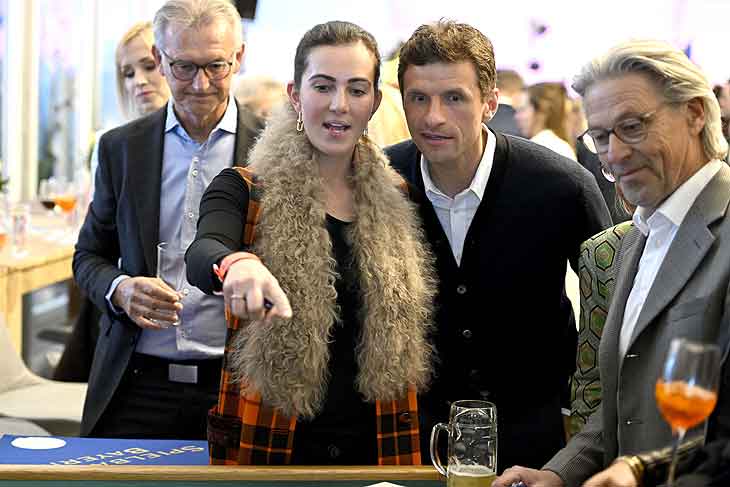 Thomas und Lisa Müller beim Welcome-Abend Pferd International 2023 auf der Olympia-Reitanlage in München Riem am 18.05.202 (©Foto: Agency People Image, Michael Tinnefeld) 